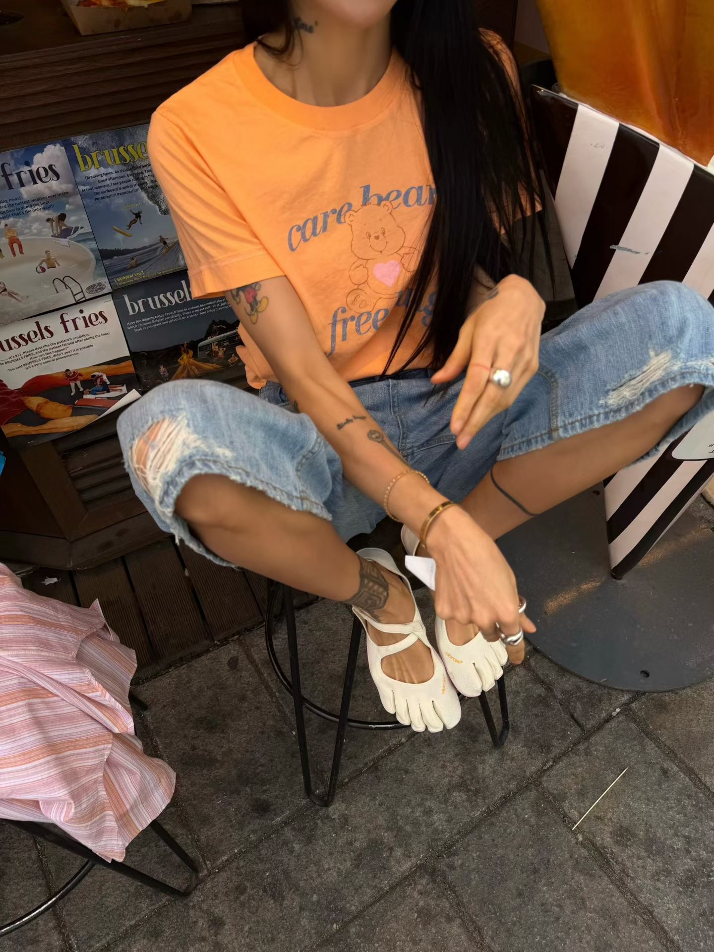 09
