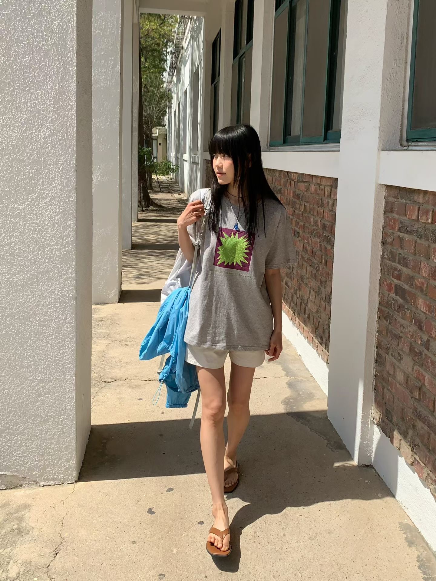 09