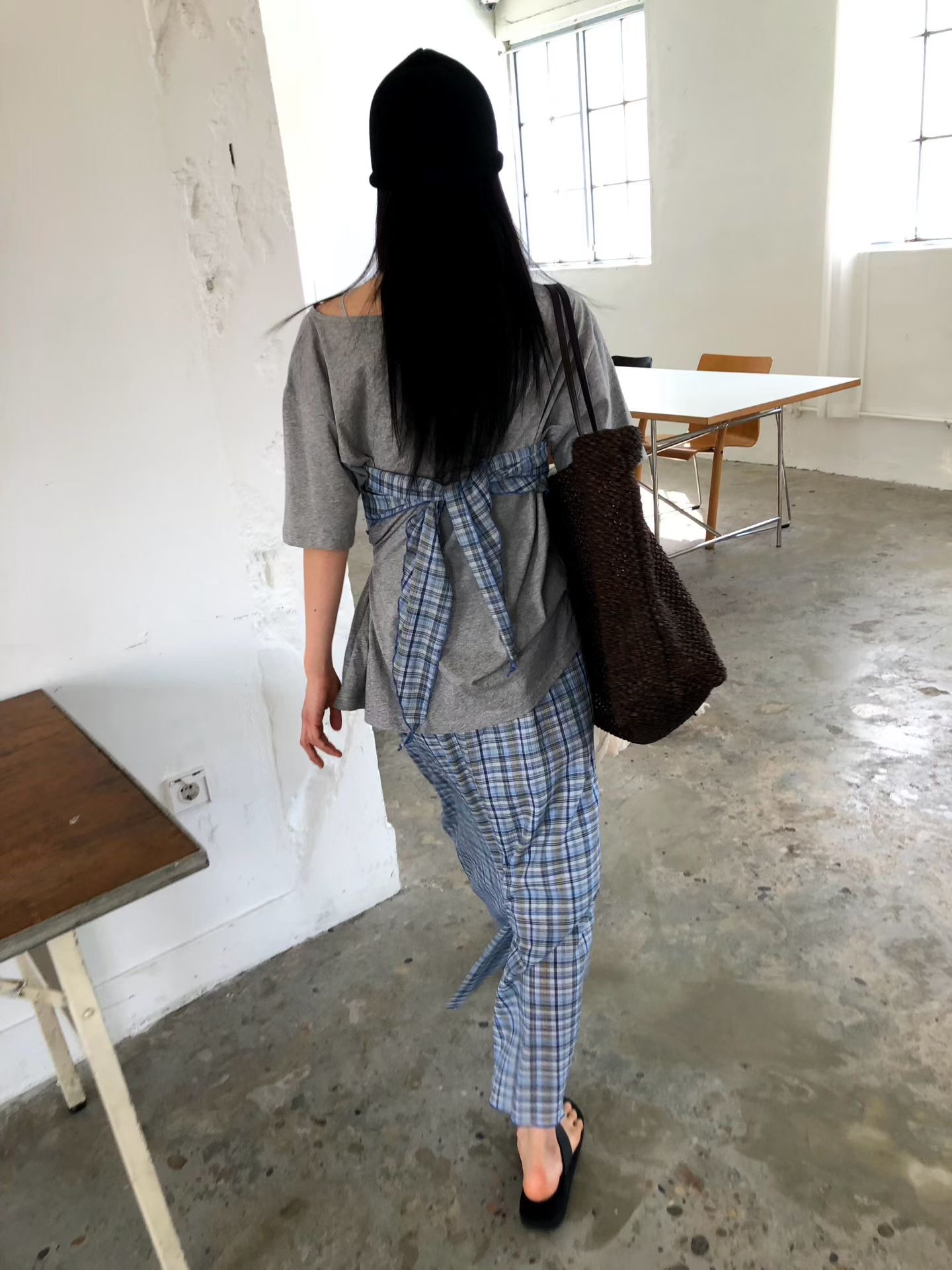 33