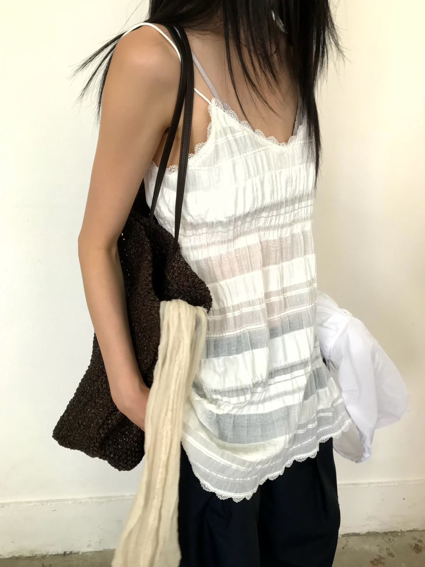 23
