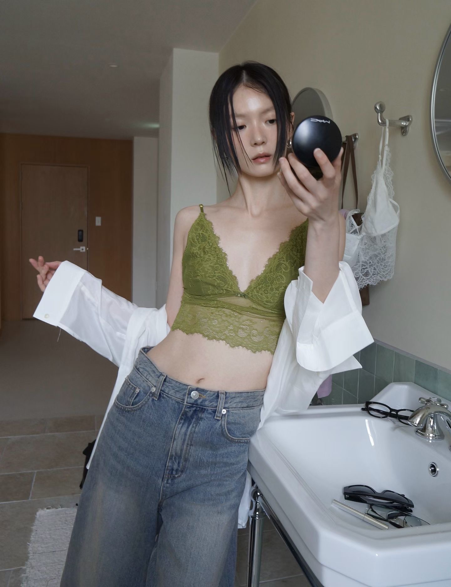08