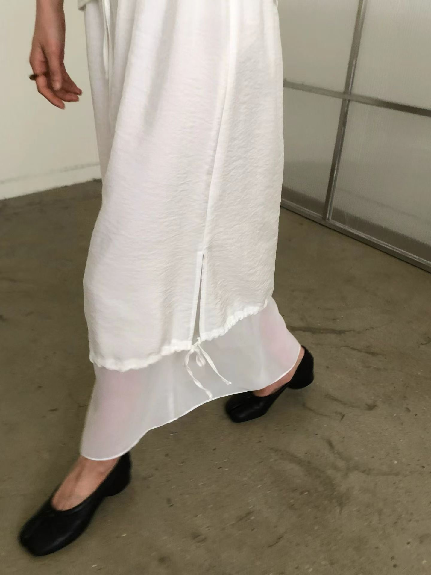 09