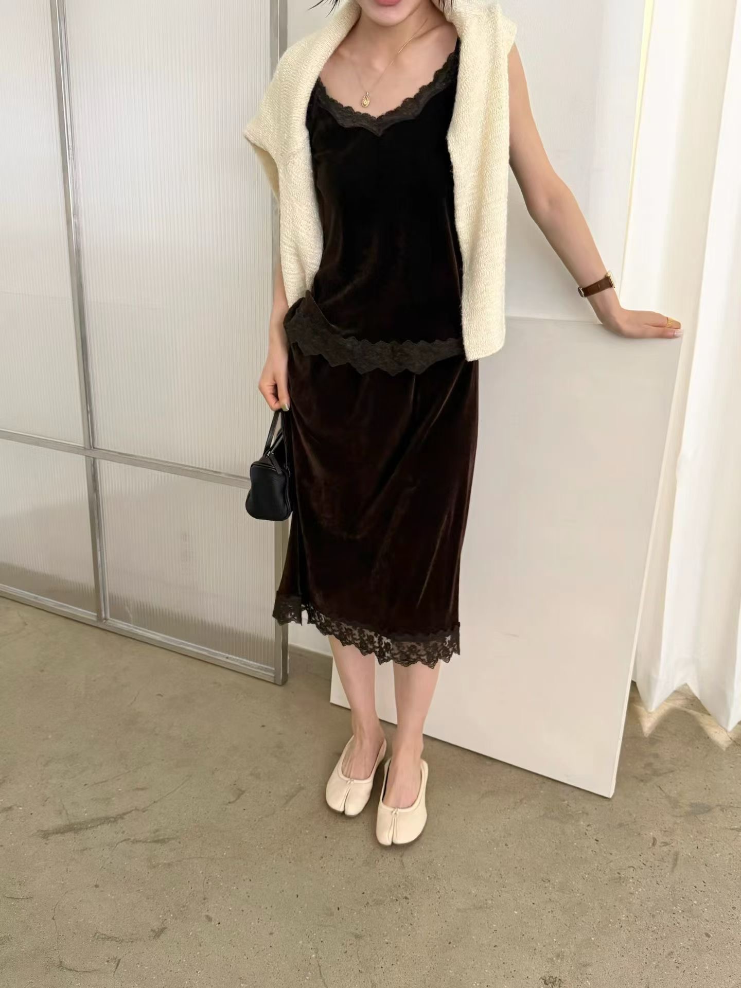 26