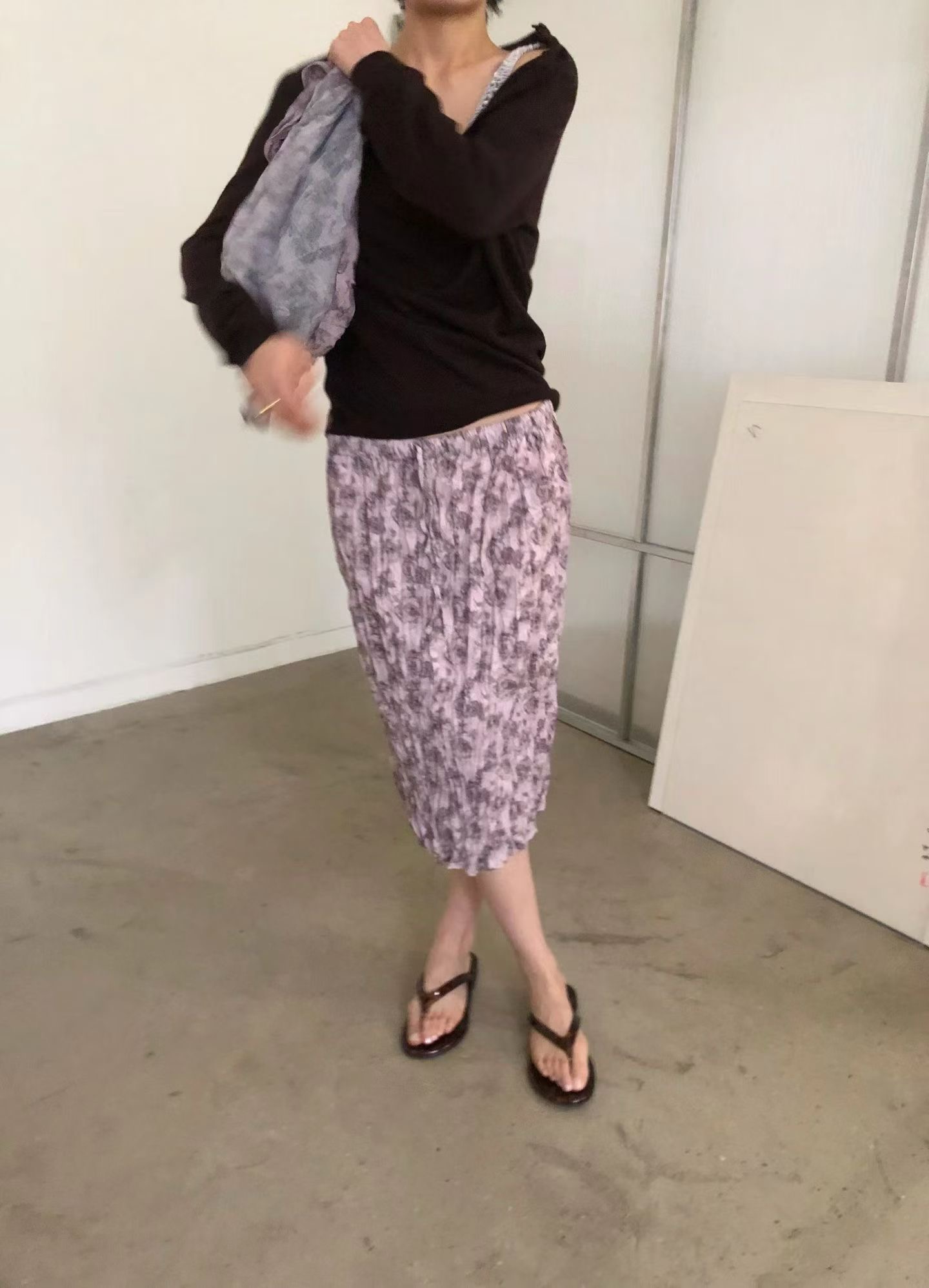 23