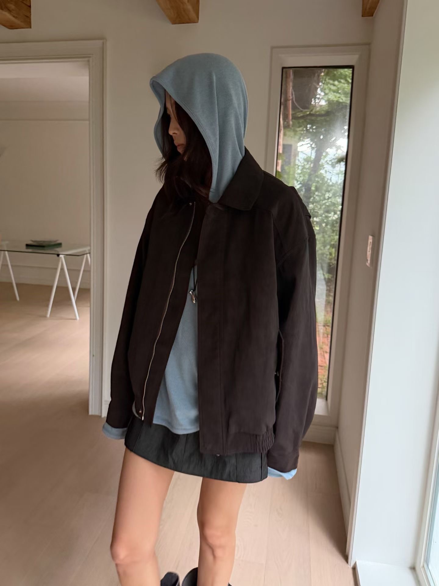 06