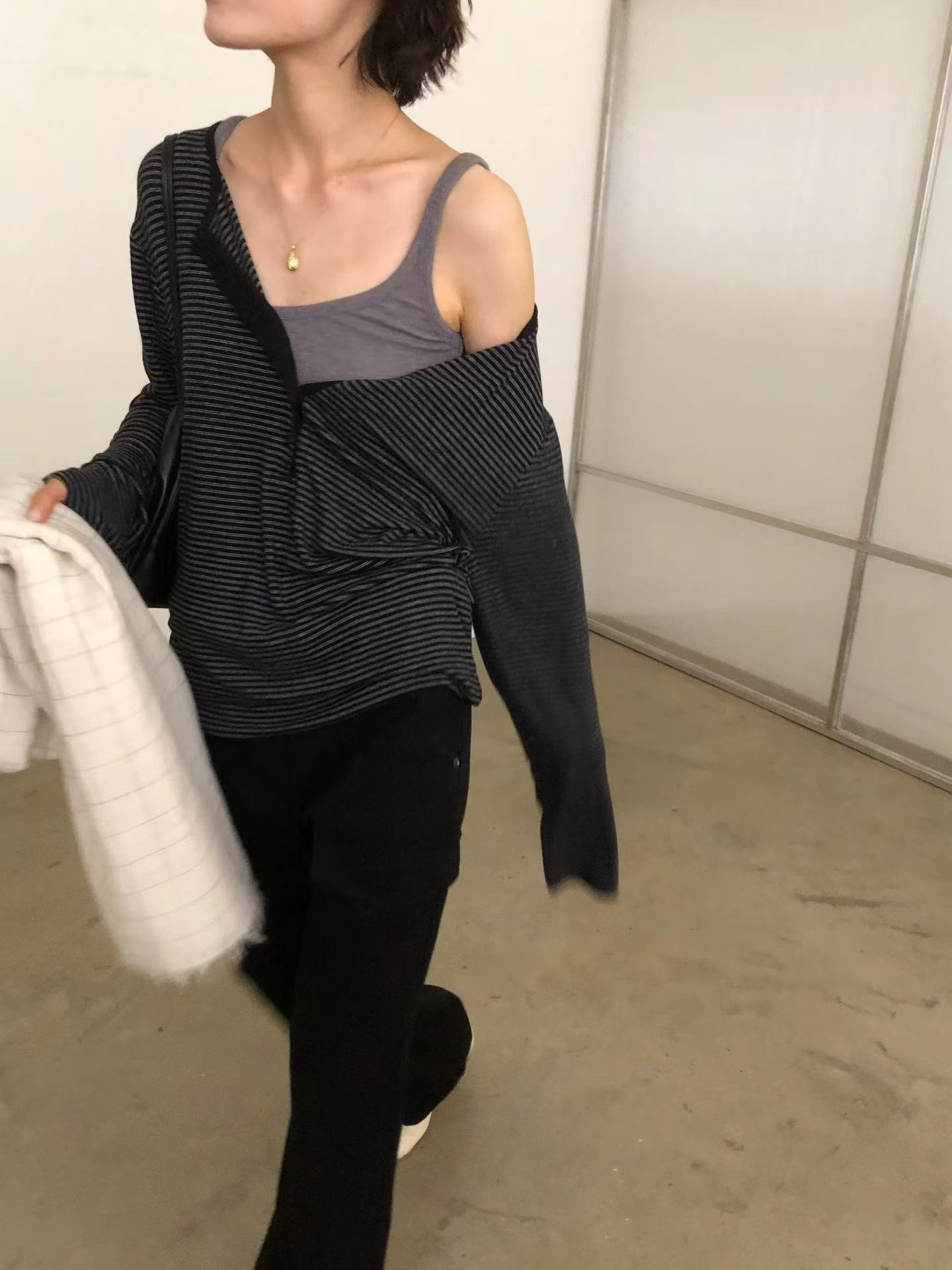 22
