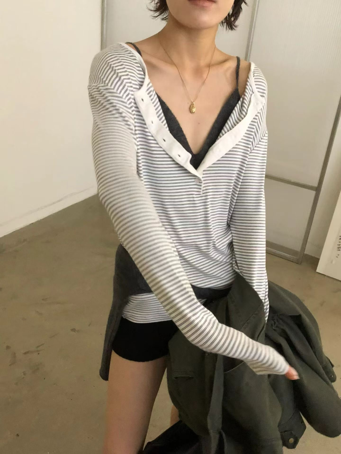 01
