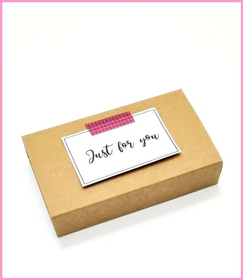 gift box button badge.jpg