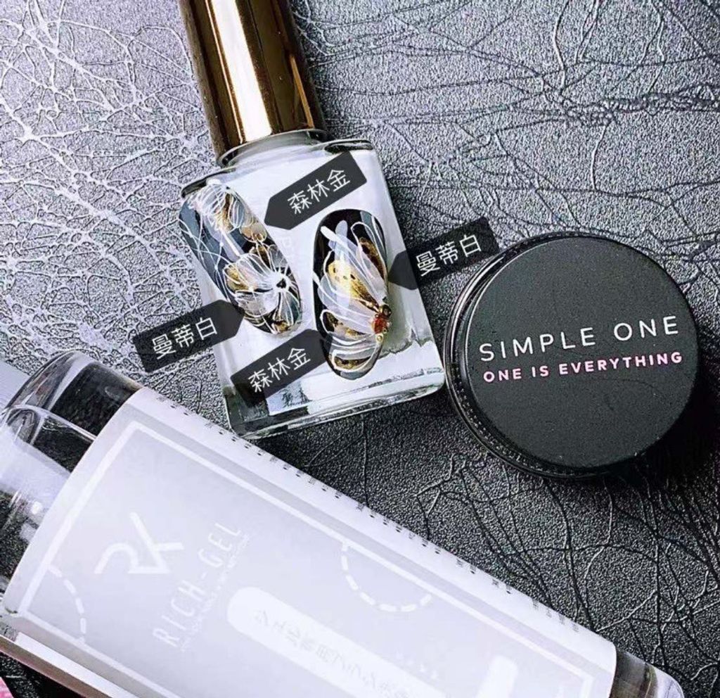 Mandy 蔓蒂小白(1)淺 白色暈染液 必備白色