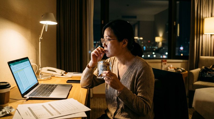 加班熬夜吃什麼，才不會隔天後悔