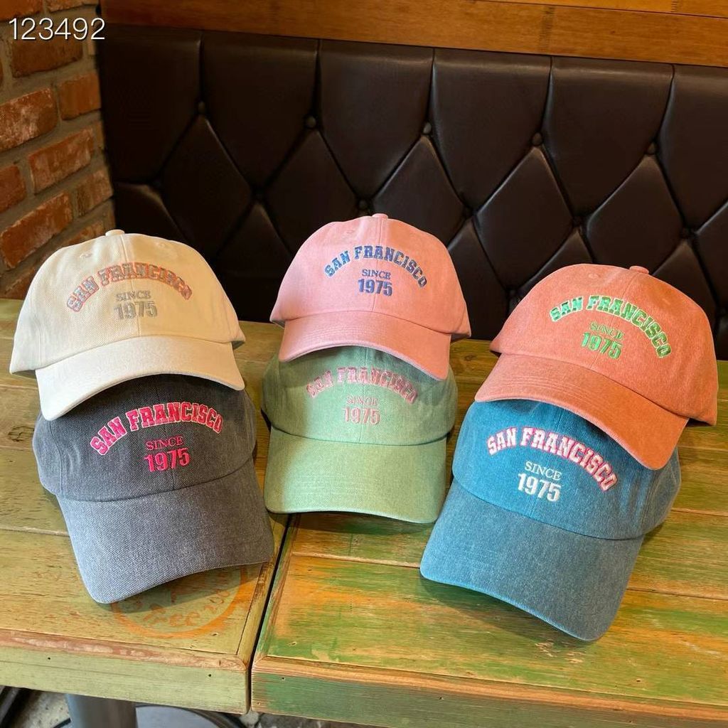 A-LOVELYHAT-Q3f-147👑 👑 2024-03-03 15.34.58