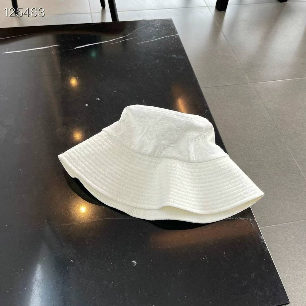 A-LOVELYHAT-Q3f-147👑 👑 2024-03-03 15.43.32