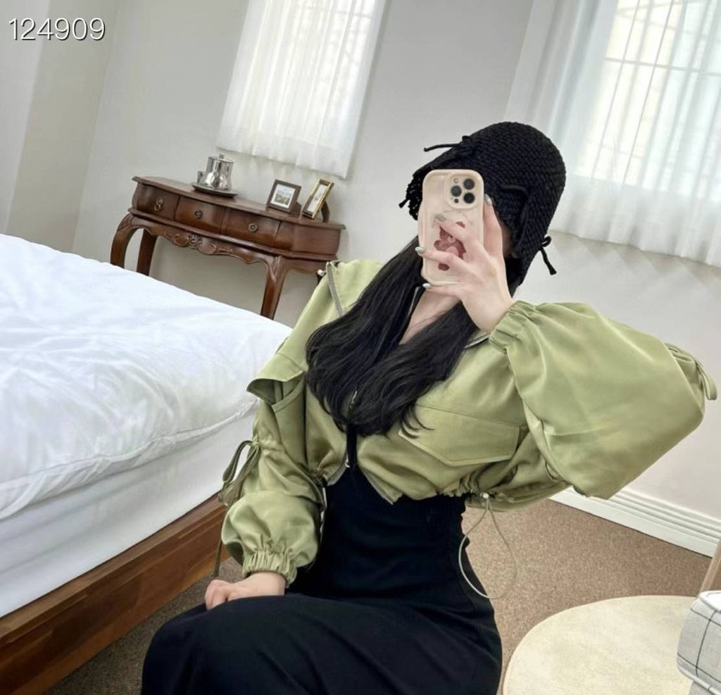 A-LOVELYHAT-Q3f-147👑 👑 2024-03-03 11.13.38