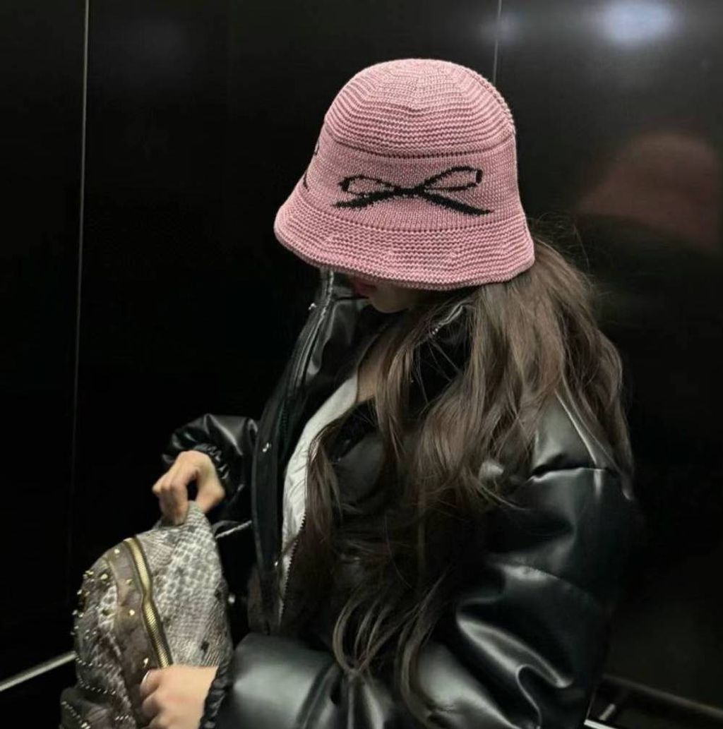 A-LOVELYHAT-Q3f-147👑 👑 2024-03-03 11.26.10