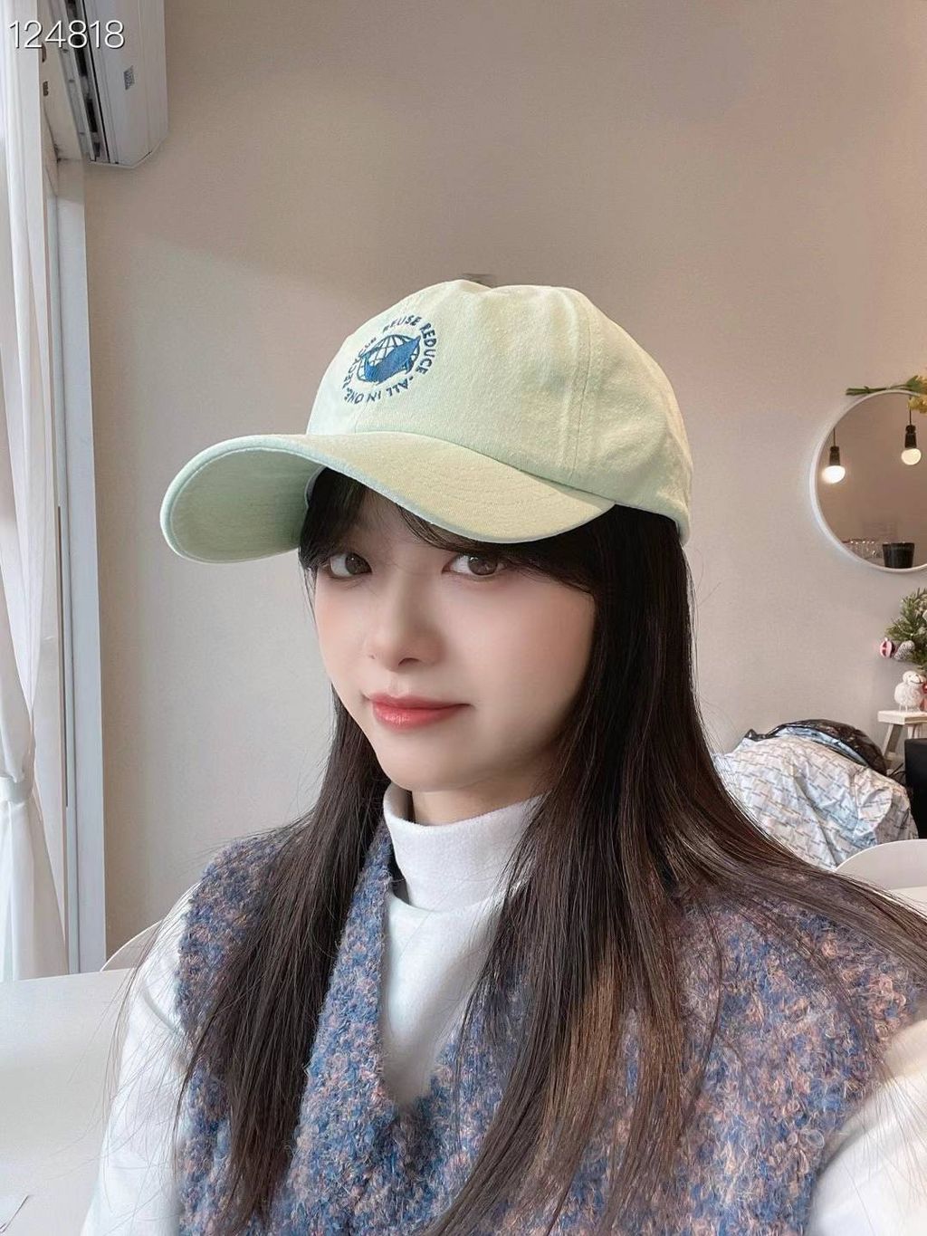 A-LOVELYHAT-Q3f-147👑 👑 2024-03-03 11.32.30