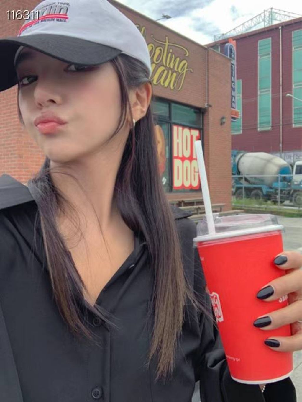 A-LOVELYHAT-Q3f-147👑 👑 2024-03-03 11.46.22