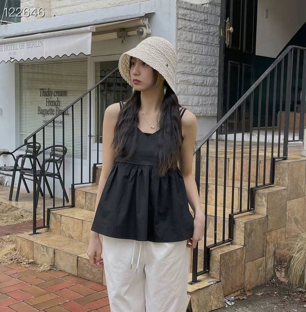 A-LOVELYHAT-Q3f-147👑 👑 2024-03-03 11.51.29