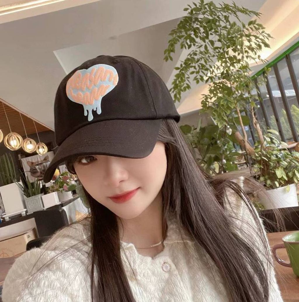 A-LOVELYHAT-Q3f-147👑 👑 2024-03-03 12.03.39