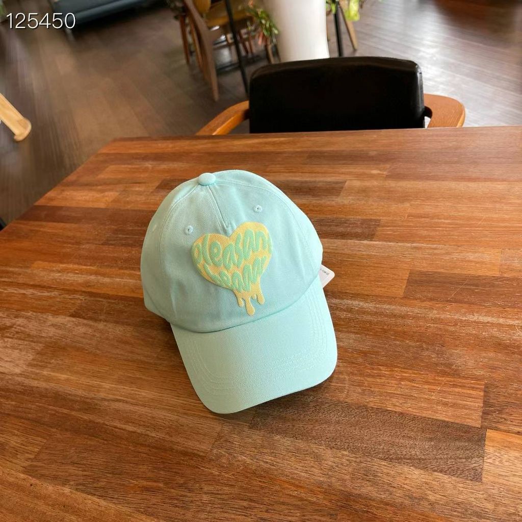 A-LOVELYHAT-Q3f-147👑 👑 2024-03-03 12.03.44