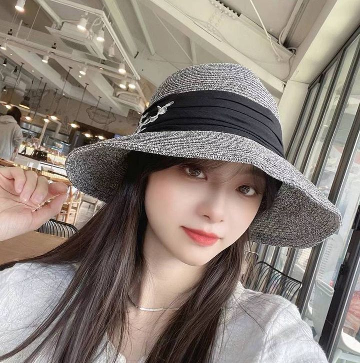 A-LOVELYHAT-Q3f-147👑 👑 2024-03-03 12.13.44