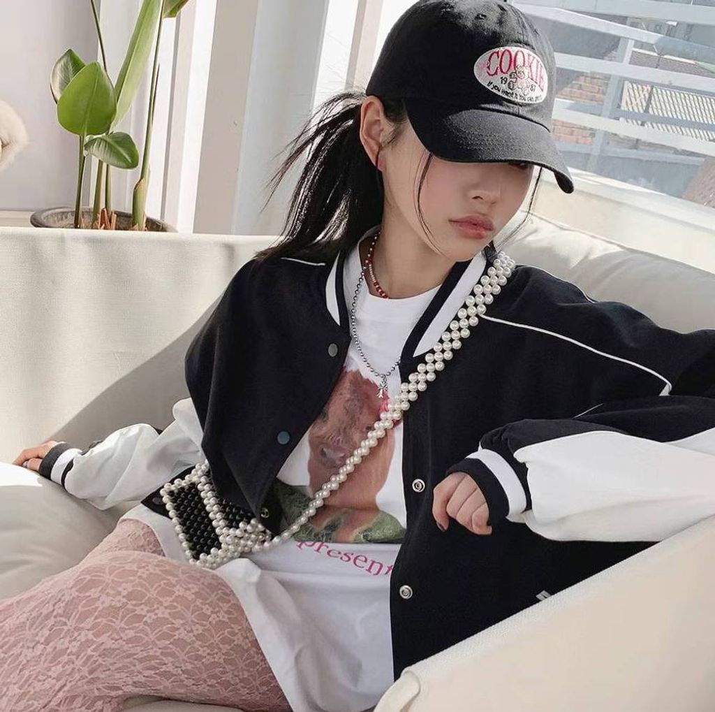 A-LOVELYHAT-Q3f-147👑 👑 2024-03-03 12.50.27