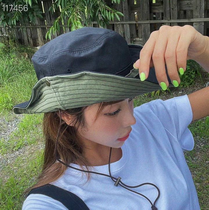 A-LOVELYHAT-Q3f-147👑 👑 2024-03-03 12.05.54