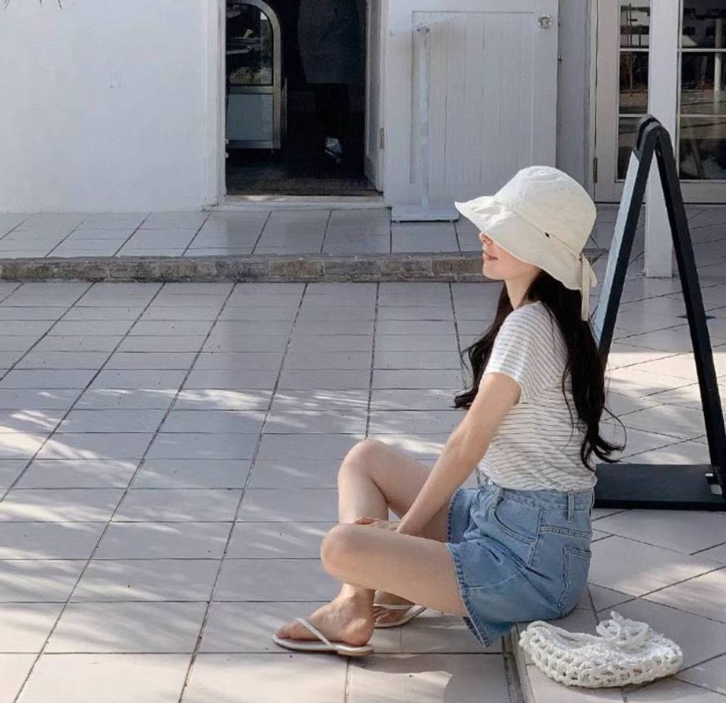 A-LOVELYHAT-Q3f-147👑 👑 2024-03-03 12.36.33