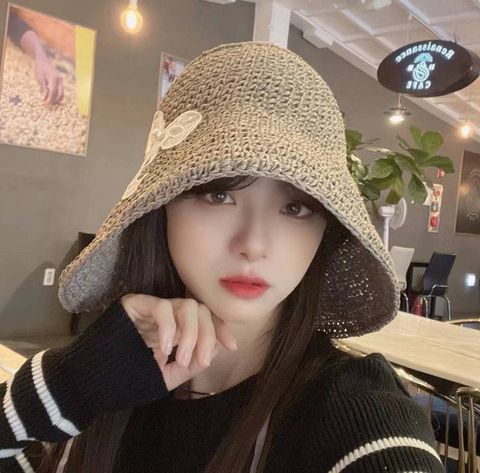 A-LOVELYHAT-Q3f-147👑 👑 2024-03-03 13.09.47