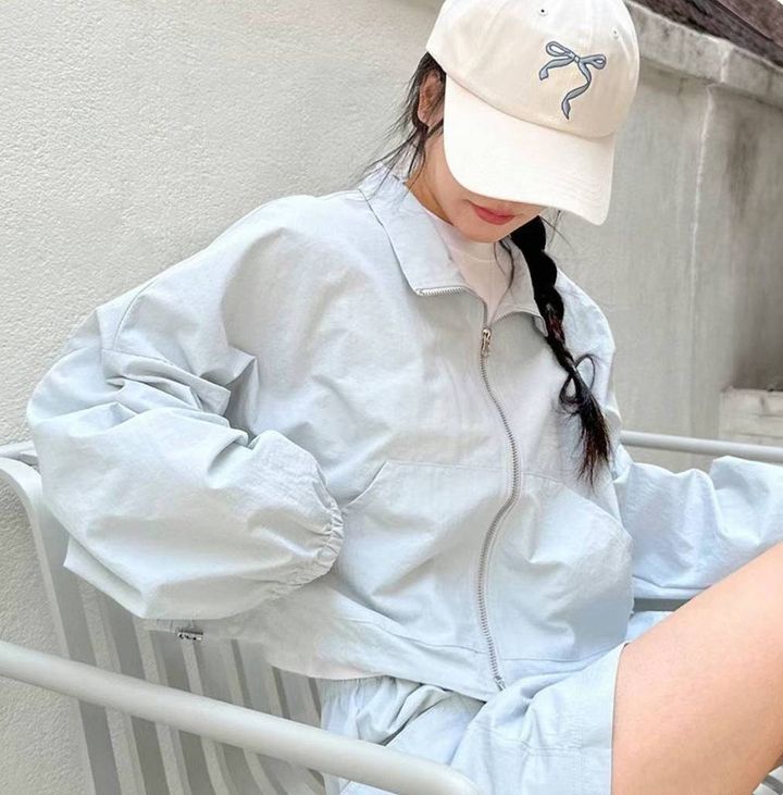A-LOVELYHAT-Q3f-147👑 👑 2024-03-03 13.14.57