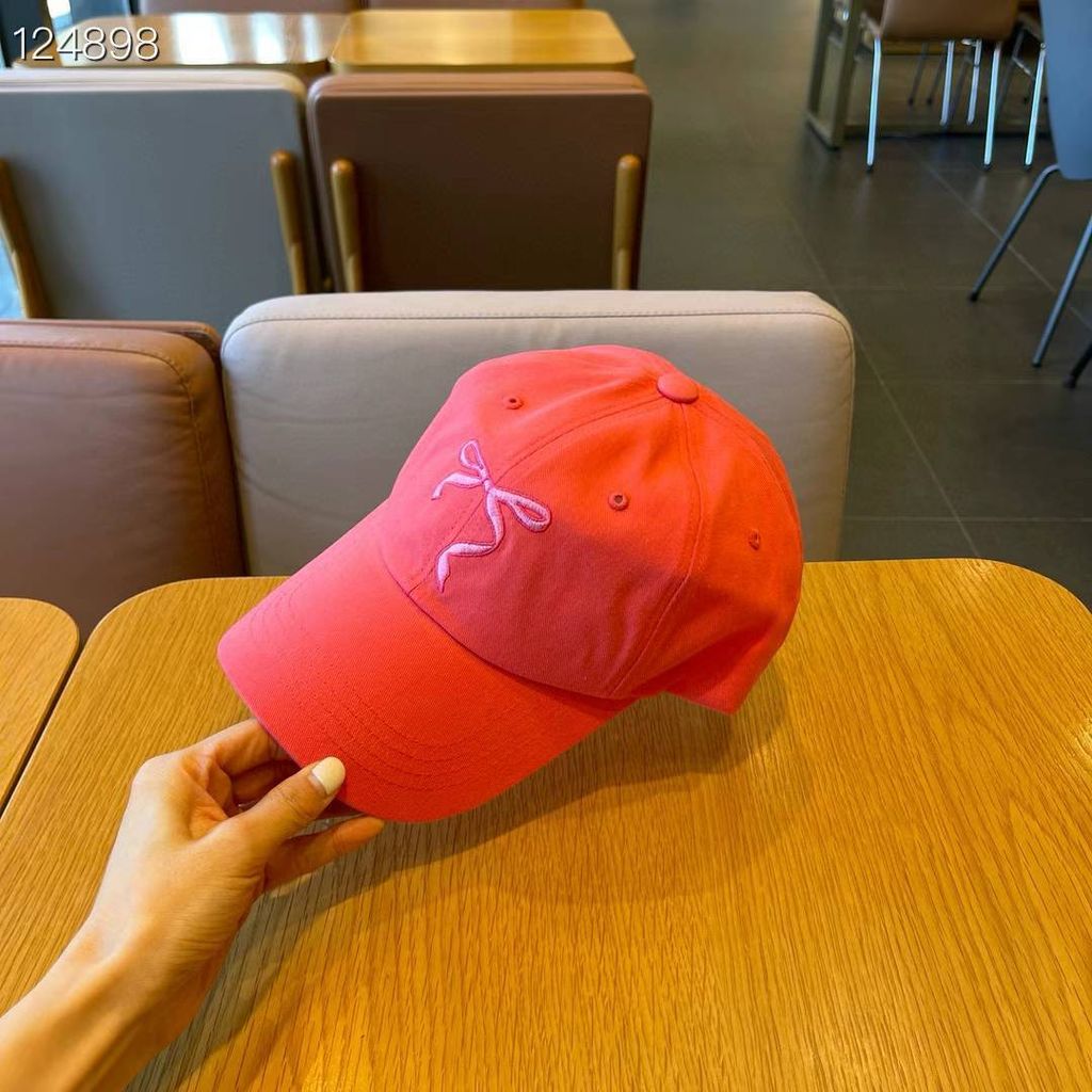 A-LOVELYHAT-Q3f-147👑 👑 2024-03-03 13.15.00