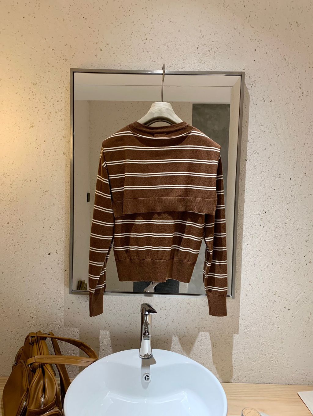 image_49B2C9DA-5337-4DDD-B27B-D7558A9722F7_1763882987