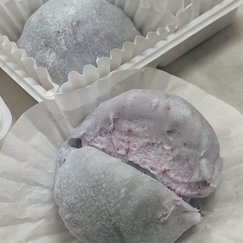 3ABF673F-0717-47C6-889E-4F3C41DE9B8D