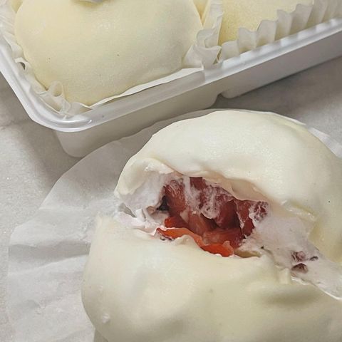 B715FBA6-4F75-4683-8149-A4026E37F2FB