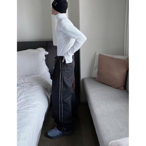 LINE_ALBUM_反縫線 不修邊 長褲_230412_8