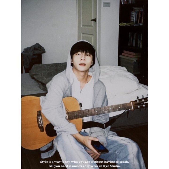 LINE_ALBUM_【RYO】韓國 🇰🇷 連帽 寬鬆 oversize 長袖 薄外套 五色_230412_7