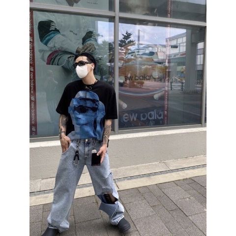 LINE_ALBUM_【RYO】🇰🇷 HOLY IN CODE 人像輪廓 疊影 藍色 印花 短袖 (2color)_230413_9
