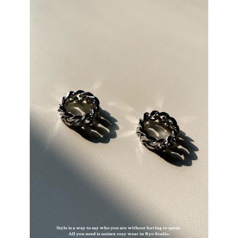 LINE_ALBUM_【RYO】平價飾品 ACC 盒裝 簡約 復古 鈦鋼 麻花 戒指_230413_8