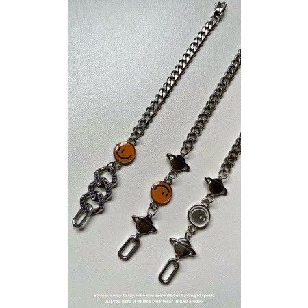LINE_ALBUM_【RYO】平價飾品 ACC 盒裝 22SS 笑臉 拼接 古巴 鑲鑽 星球 鈦鋼 手鍊_230413_13