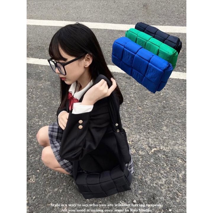 LINE_ALBUM_【RYO】🇰🇷 多功能 機能 素面 尼龍 拉鍊 衝鋒書包 肩背包 側背包_230417_11