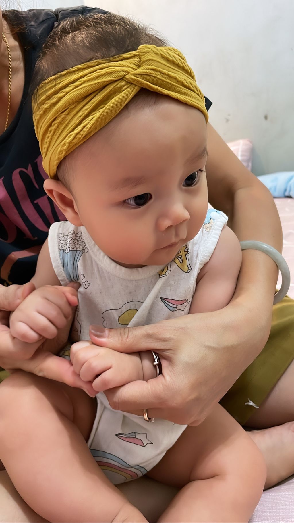 BBF2A42D-FD1F-4B2A-A0FA-E6763B4870C0