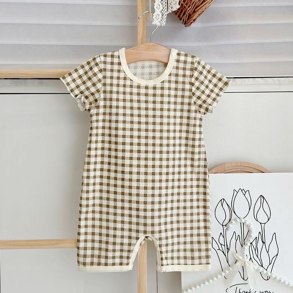 8B63F51E-15D9-4C55-8254-60BAB21F7B7A