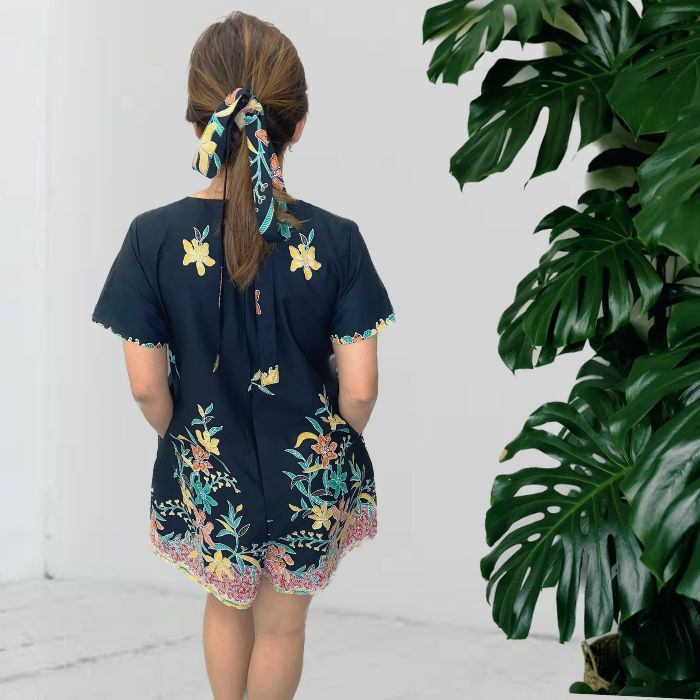 Belle Black Back 700x700