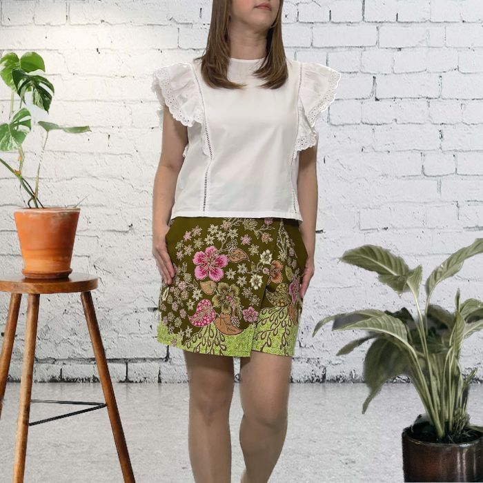 Ambrè - Olive Mix  700x700