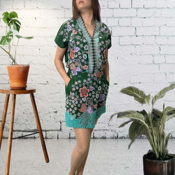 Ambrè Jade  (700 × 700 px)