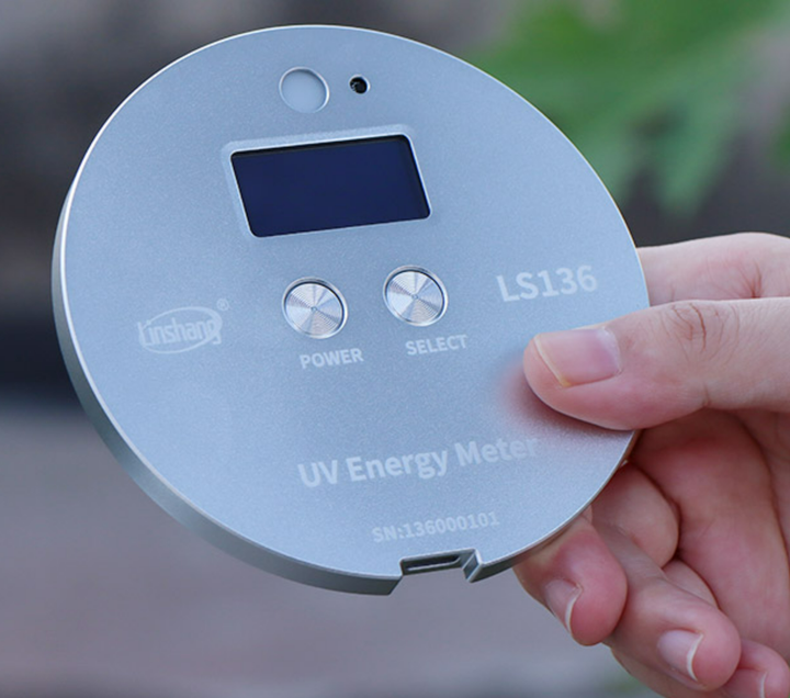 LS 136 UV METER 4