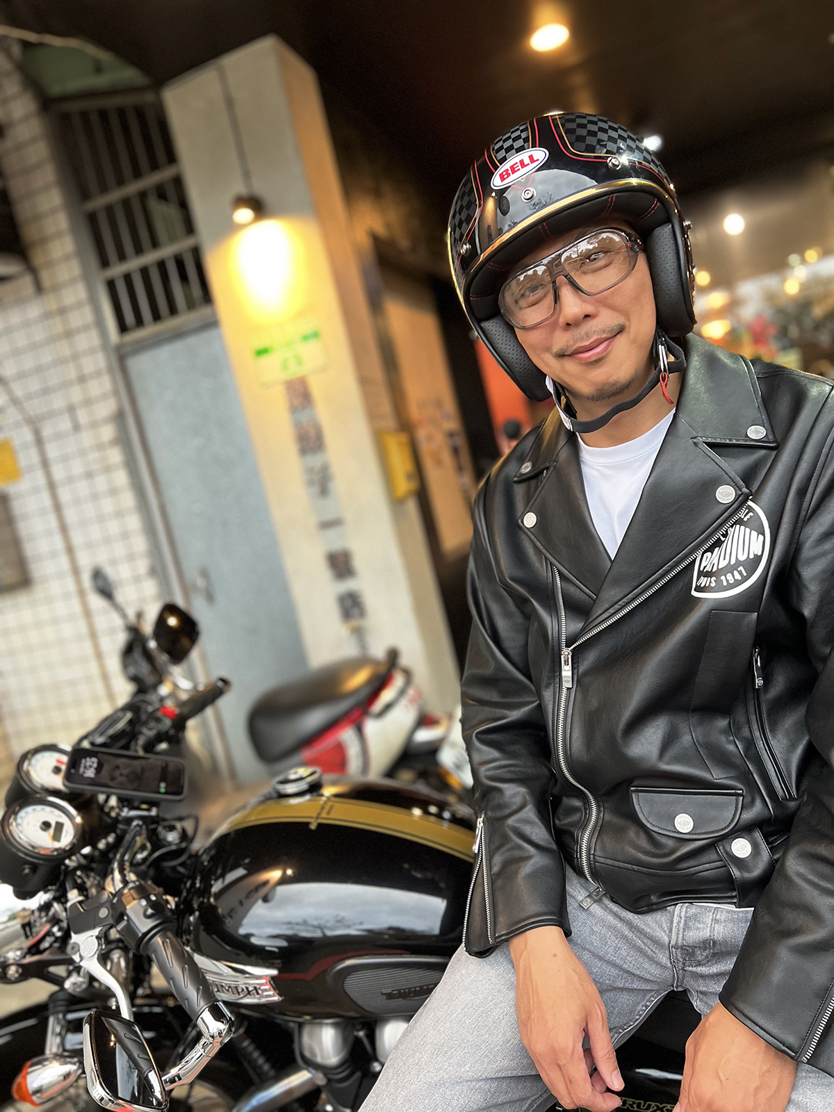 0E5B8ACA-FC19-4CBD-82AD-089CC54FB573_01