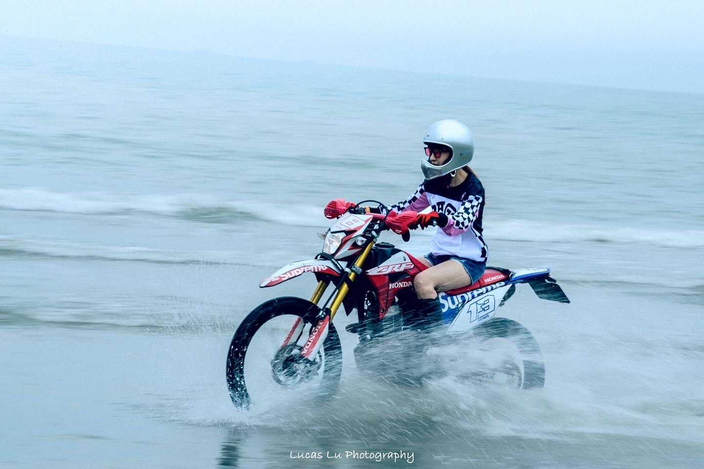 FD39AC64-F4CA-4089-A67F-F687B7392841