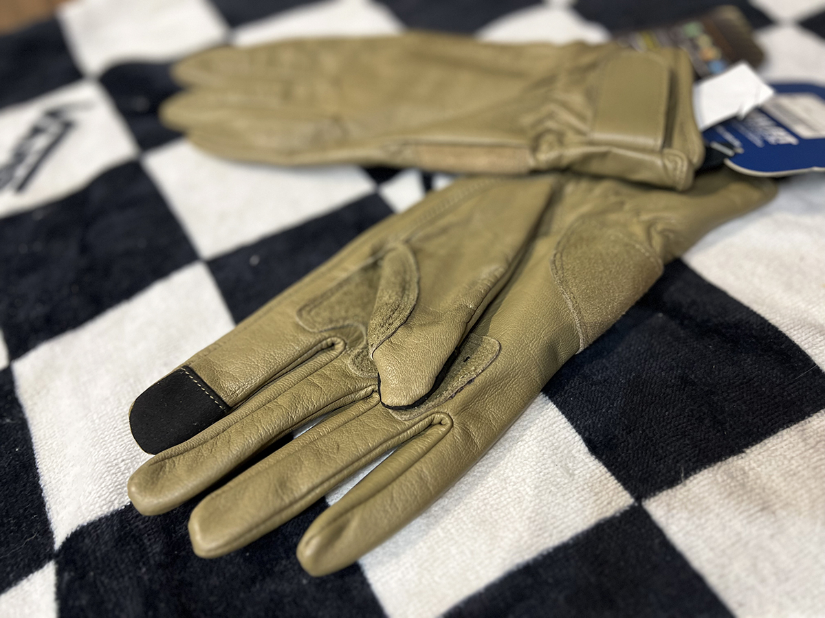 527DBB27-F0CD-409F-8D21-5283C8288EF1_0