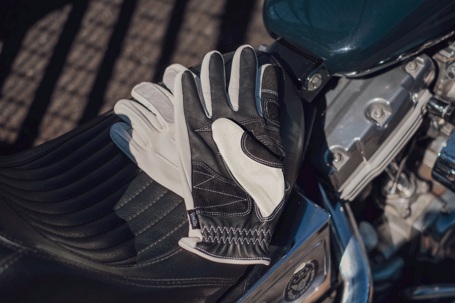 LINE_ALBUM_Gear up手套_251212_16