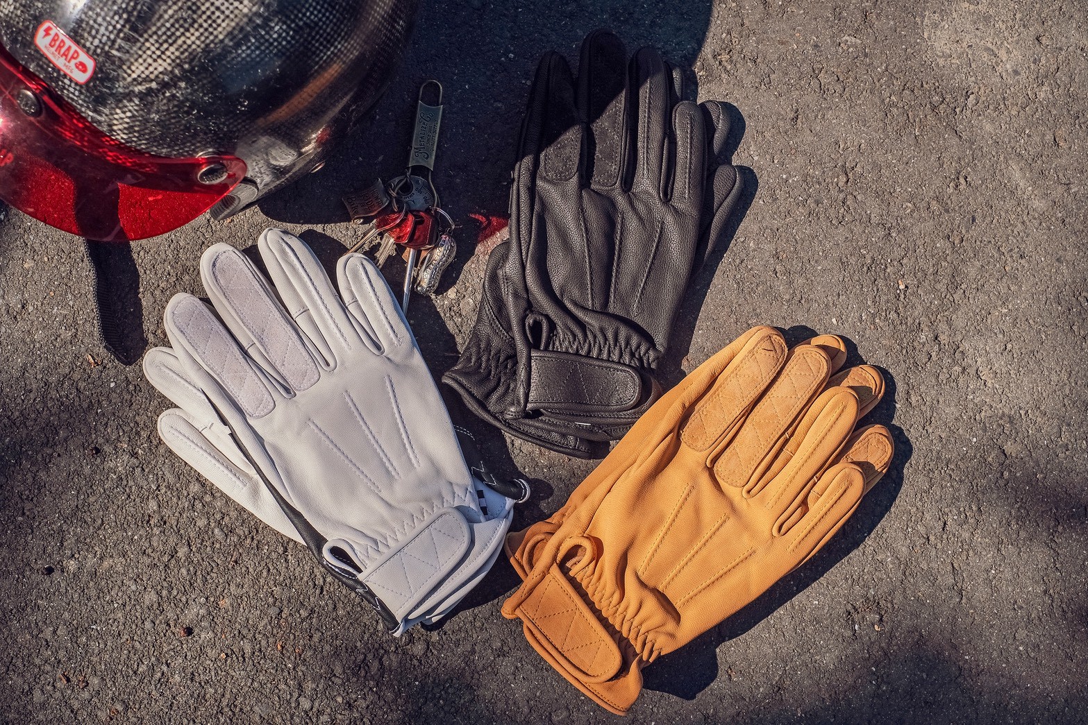 LINE_ALBUM_Gear up手套_251212_11